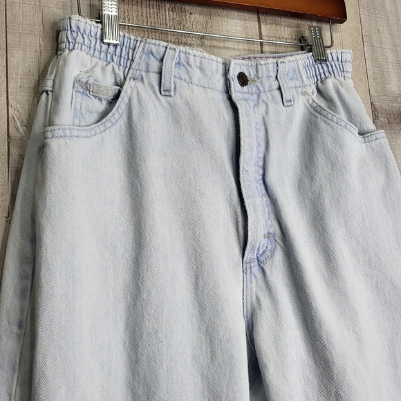 Vintage LEE high Rise Jeans. Light Blue. 29" Waist. - Picture 2 of 9